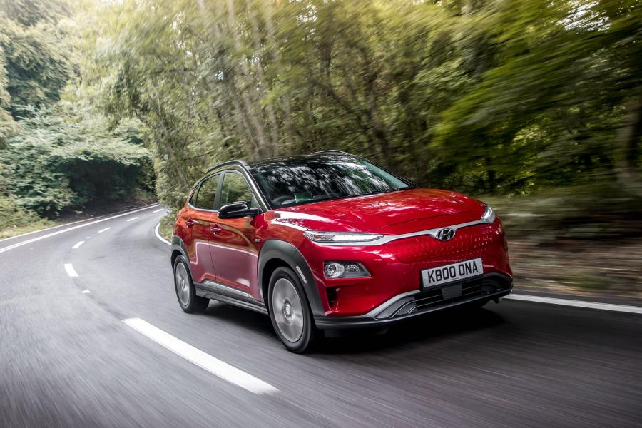  Hyundai Kona Electric (OS) 2018 года  (UK) (фото 38 из 40)